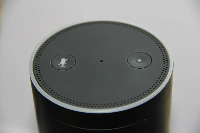 Une enceinte Amazon Echo, l'appareil qui a lancé l'assistant vocal Alexa.
