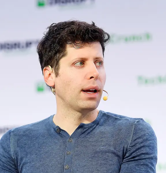 Sam Altman, patron d'OpenAI, sur scène à TechCrunch Disrupt en octobre 2019, trois ans avant la sortie de ChatGPT.
