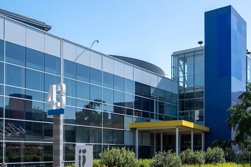Un des bâtiments du Googleplex, le campus de Google à Mountain View, en juin 2019.