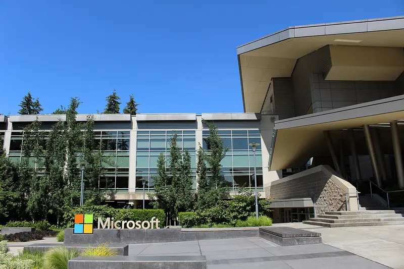 Le bâtiment 92 du campus de Microsoft à Redmond, siège de l'acheteur.