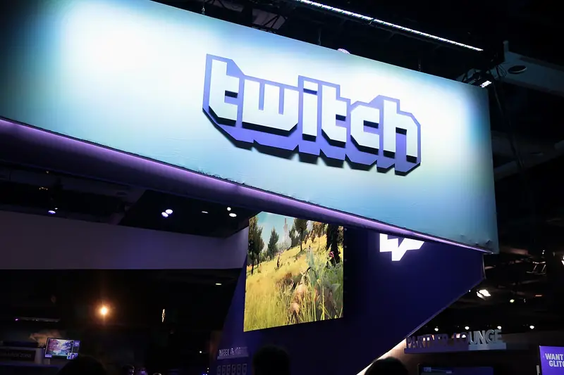 L'enseigne du stand Twitch.tv à la PAX West 2018, à Seattle.